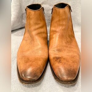 Johnston & Murphy Brown Leather Chukka Boots